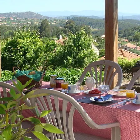 Frazeira 56 Bed & Breakfast *